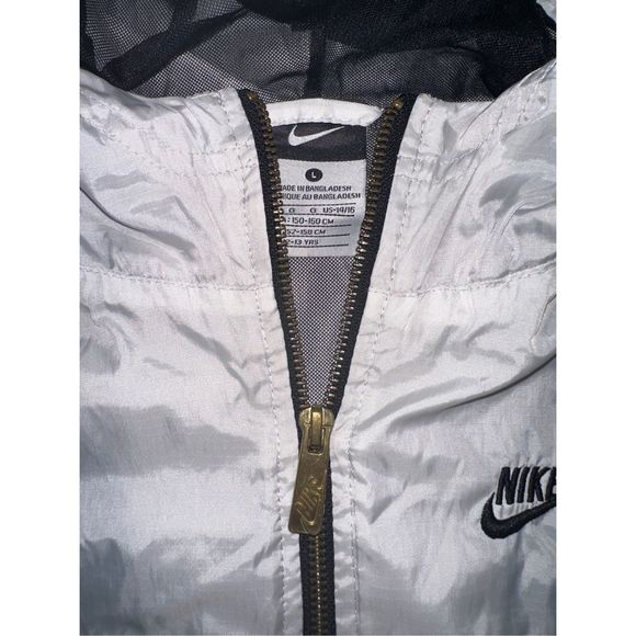 Vintage Nike Youth Jacket - Picture 4 of 4